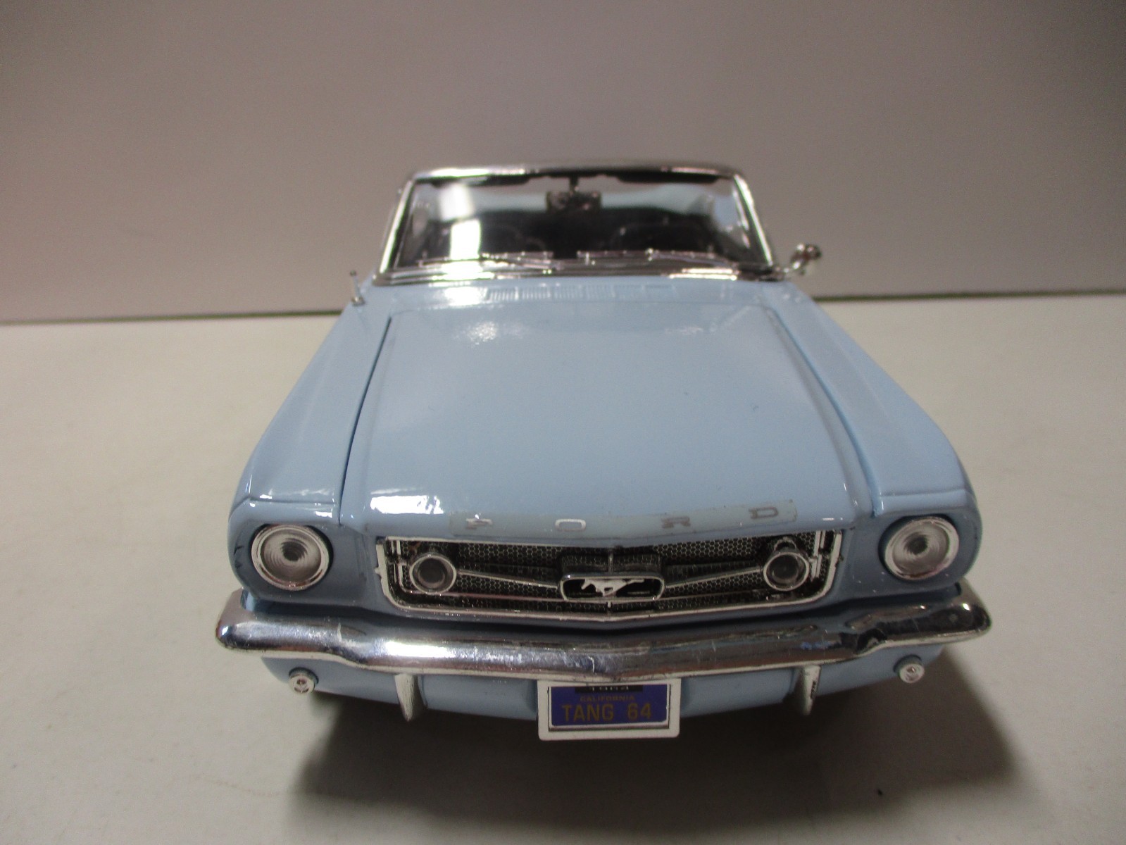 Mira Golden Line 1964 1/2 Ford Mustang 1/18