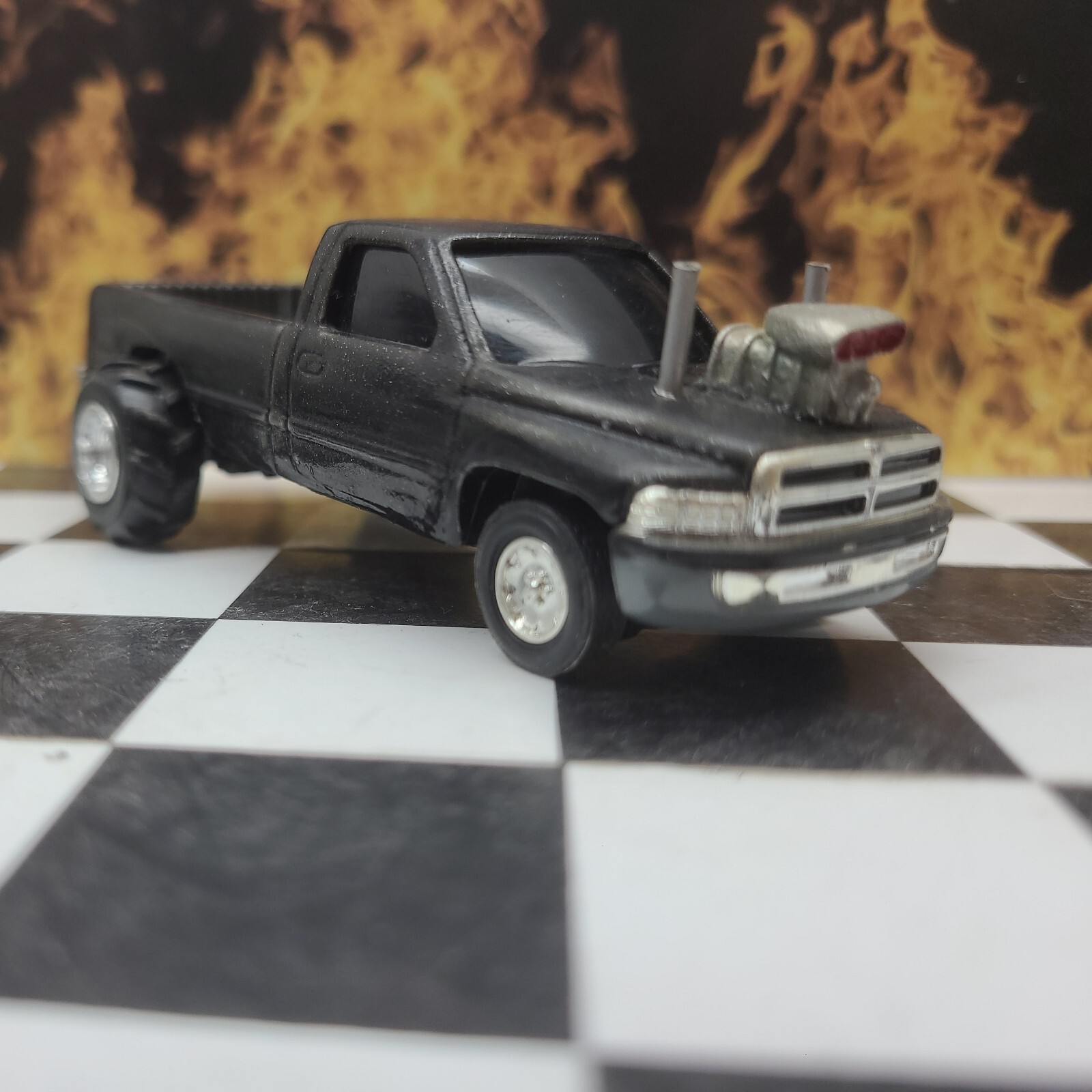 CUSTOM BUILT 1:64 2nd Gen DODGE HOT ROD Pro PULLING TRUCK Pull Puller Ertl 2wd