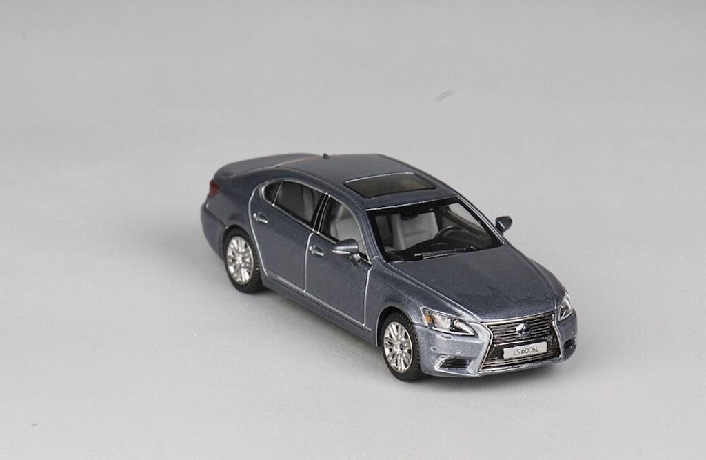 JKM 1:64 Gray LS600hL Luxury Sedan Sports Model Diecast Display Car