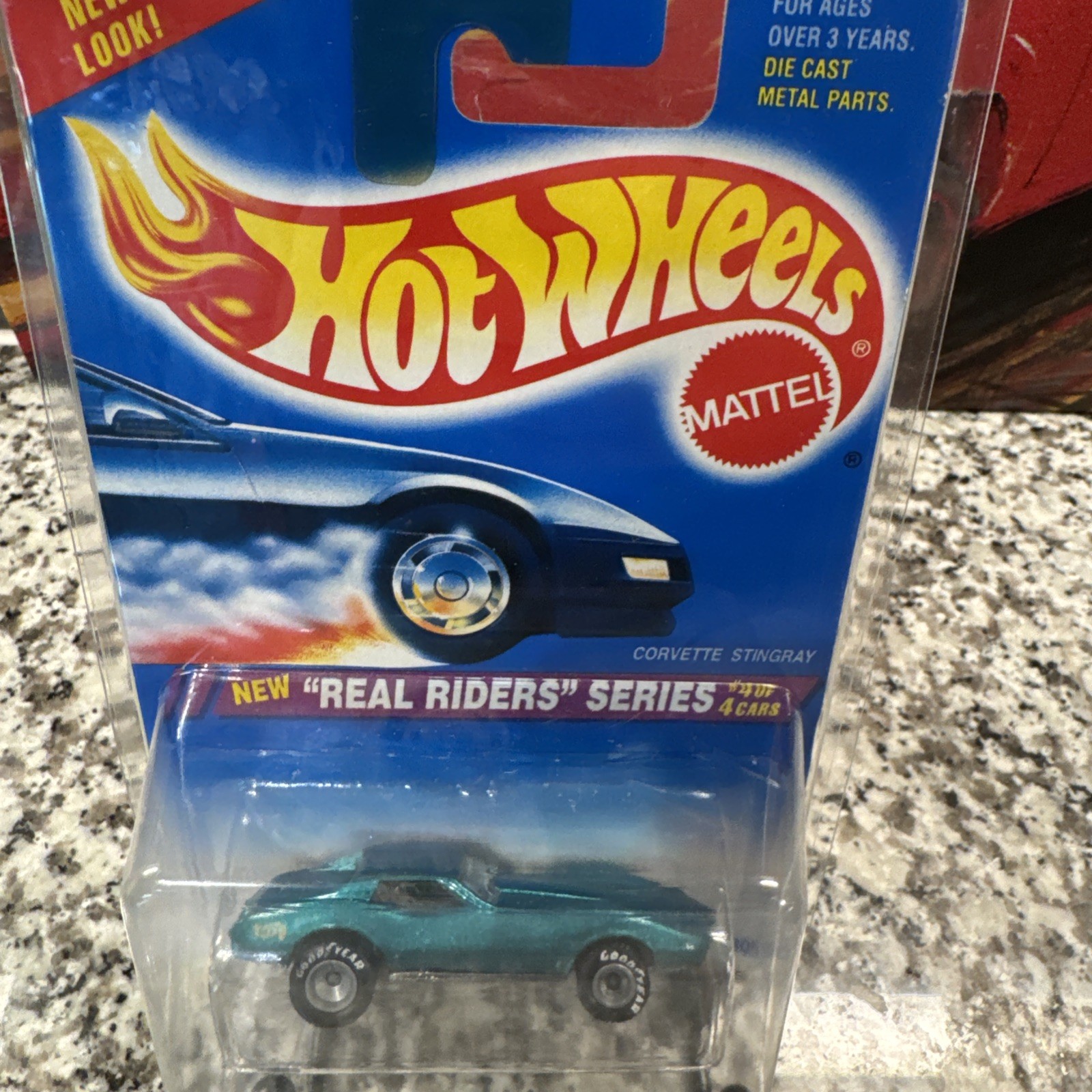 Hot Wheels New “Real Riders” Series #4 of 4 Cars Corvette Stingray #321 Green💥