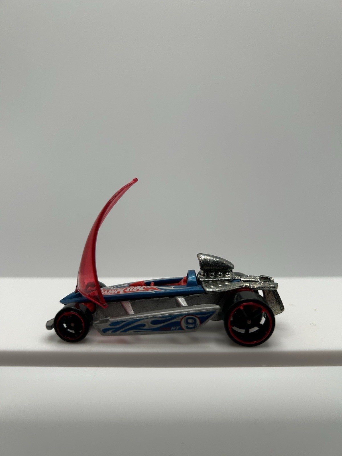 Hot Wheels Bon Voyage, Blue and Silver, Red Sail, Very Nice!