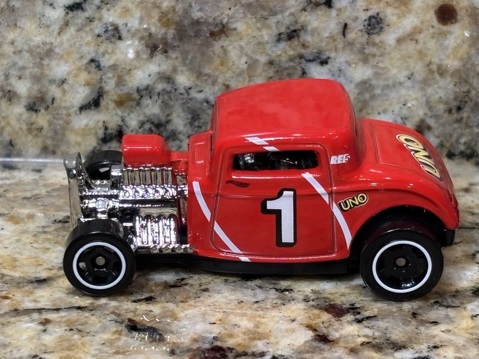 Hot Wheels RED EDITION ‘32 Ford, Mainlines, Multipack NEW LOOSE lot of 8