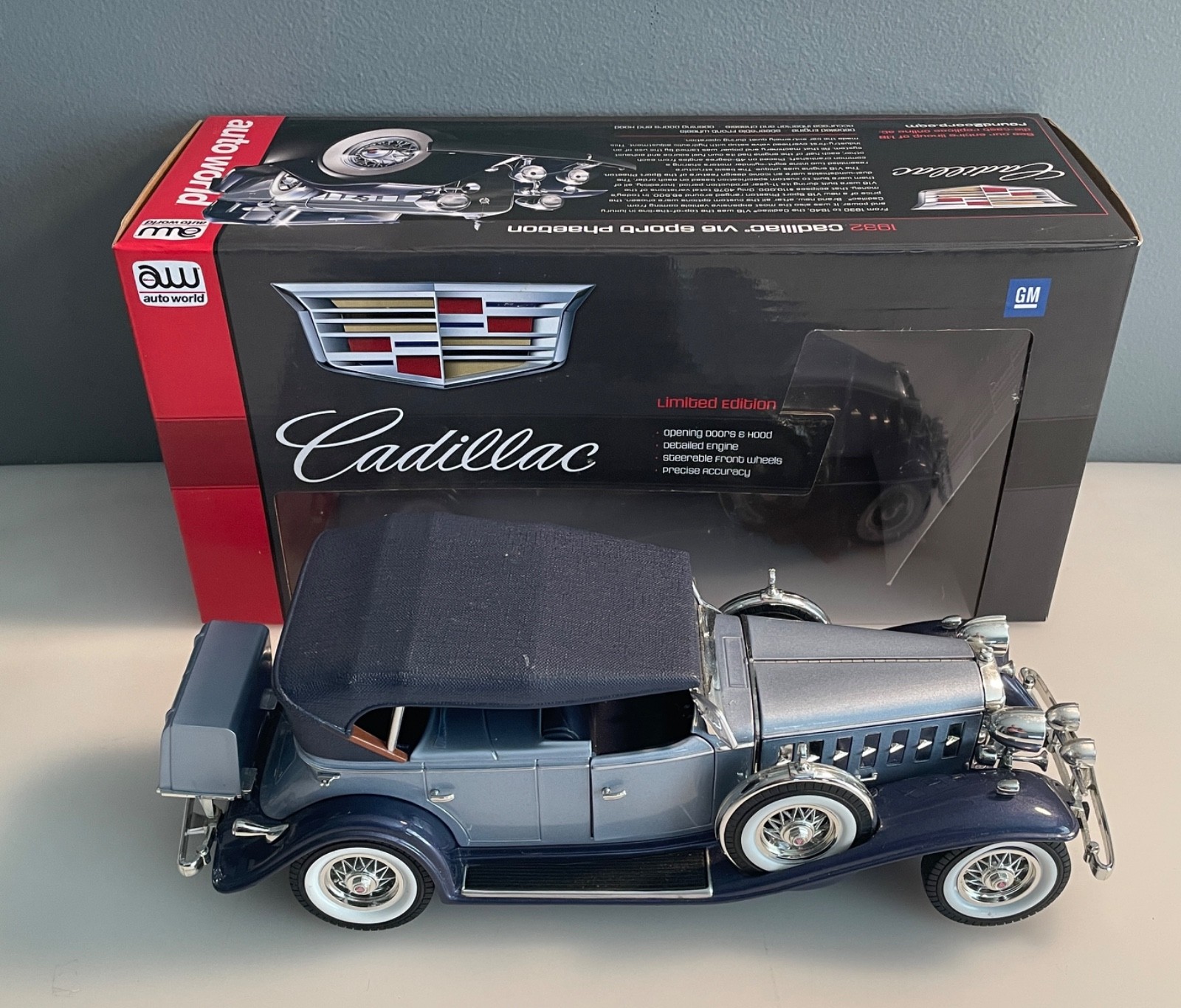 Auto World 1932 Cadillac V16 Sport Phaeton – 1:18 Scale Die Cast – Original Box