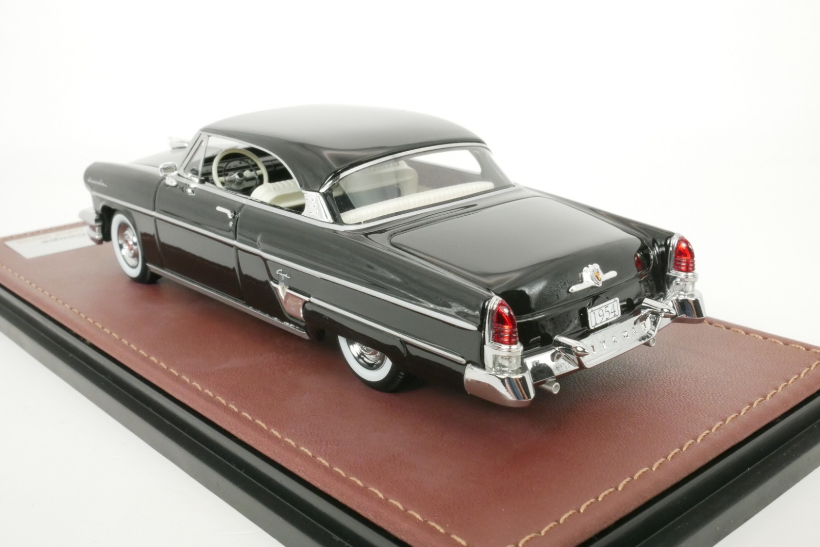 Lincoln Capri coupe 1954 – Regent Black – 1 of 109 – 1/43 GLM GLM102001