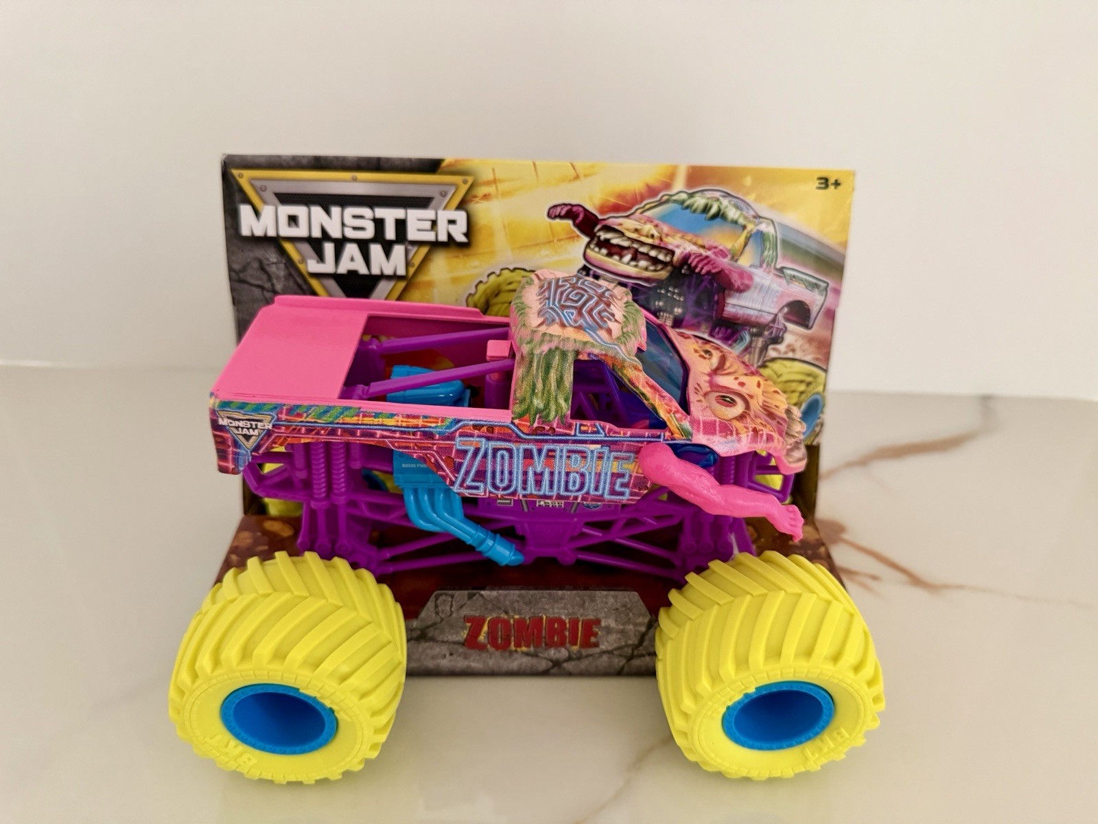 2026 Monster Jam ZOMBIE CYBERFLARE 1:24 Scale Series 28