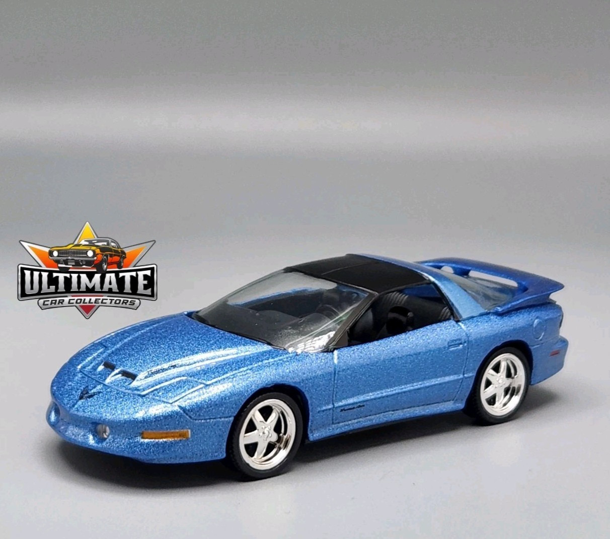 1997 Pontiac Firebird T/A WS6 Collectible 1/64 Scale Diecast Model Collector Car