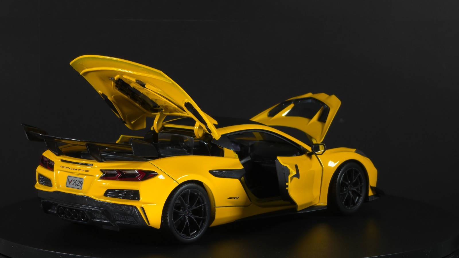 Corvette ZR1 Coupe 1:18 Maisto Exclusive Style Special Edition