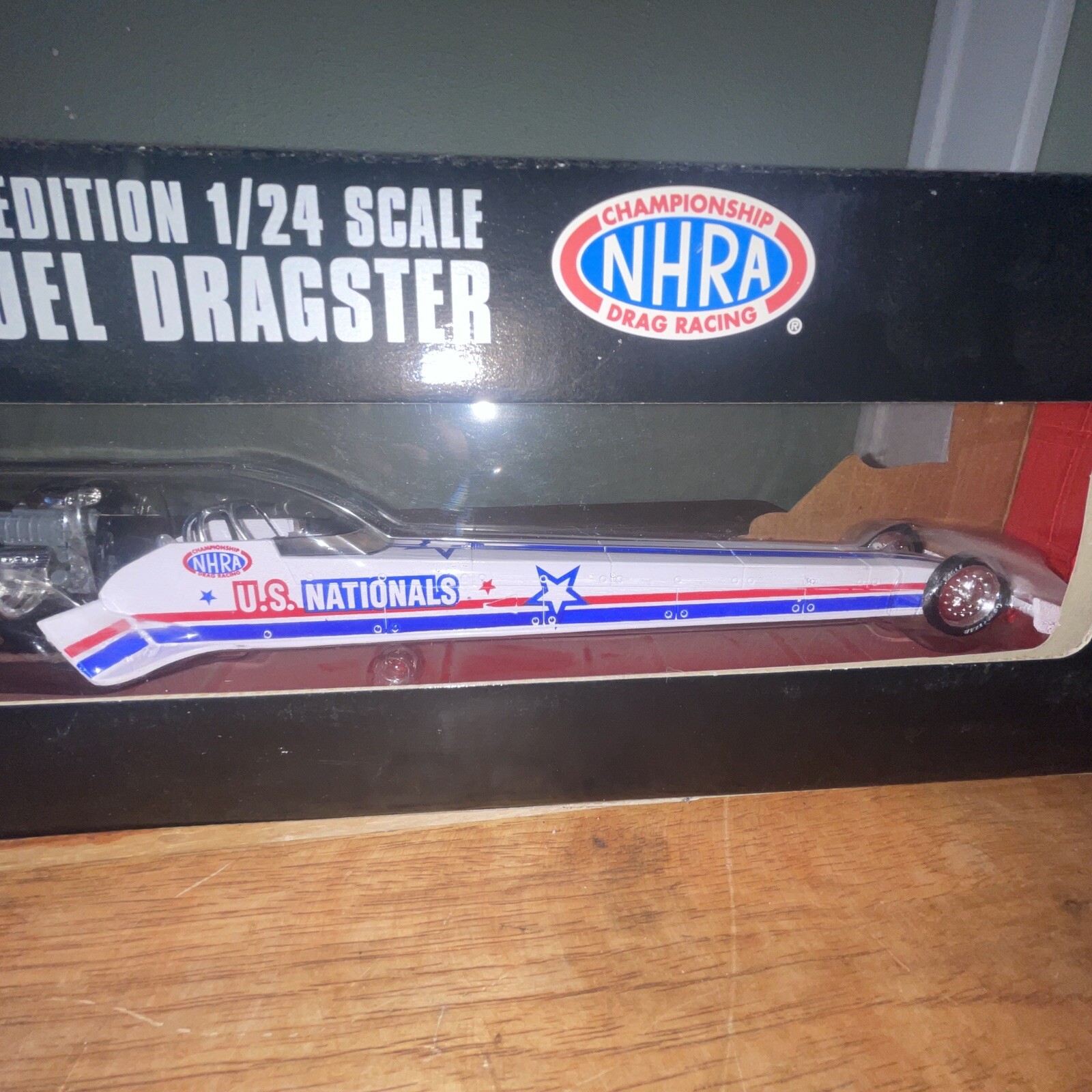Racing Champions 1/24 Scale Diecast 09700 – 1996 Top Fuel Dragster US Nationals