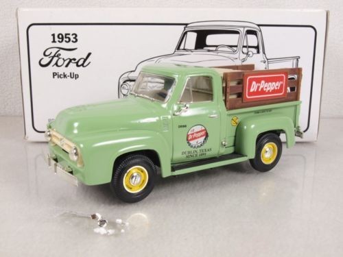 FIRST GEAR 1:34 1953 Ford Pick-Up Dr. Pepper 19-2185 Diecast Vintage NIB