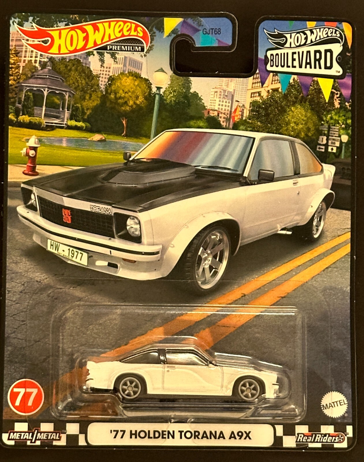 Hot Wheels Boulevard #77 White ‘77 Holden Torana A9X, Free Shipping & Protector