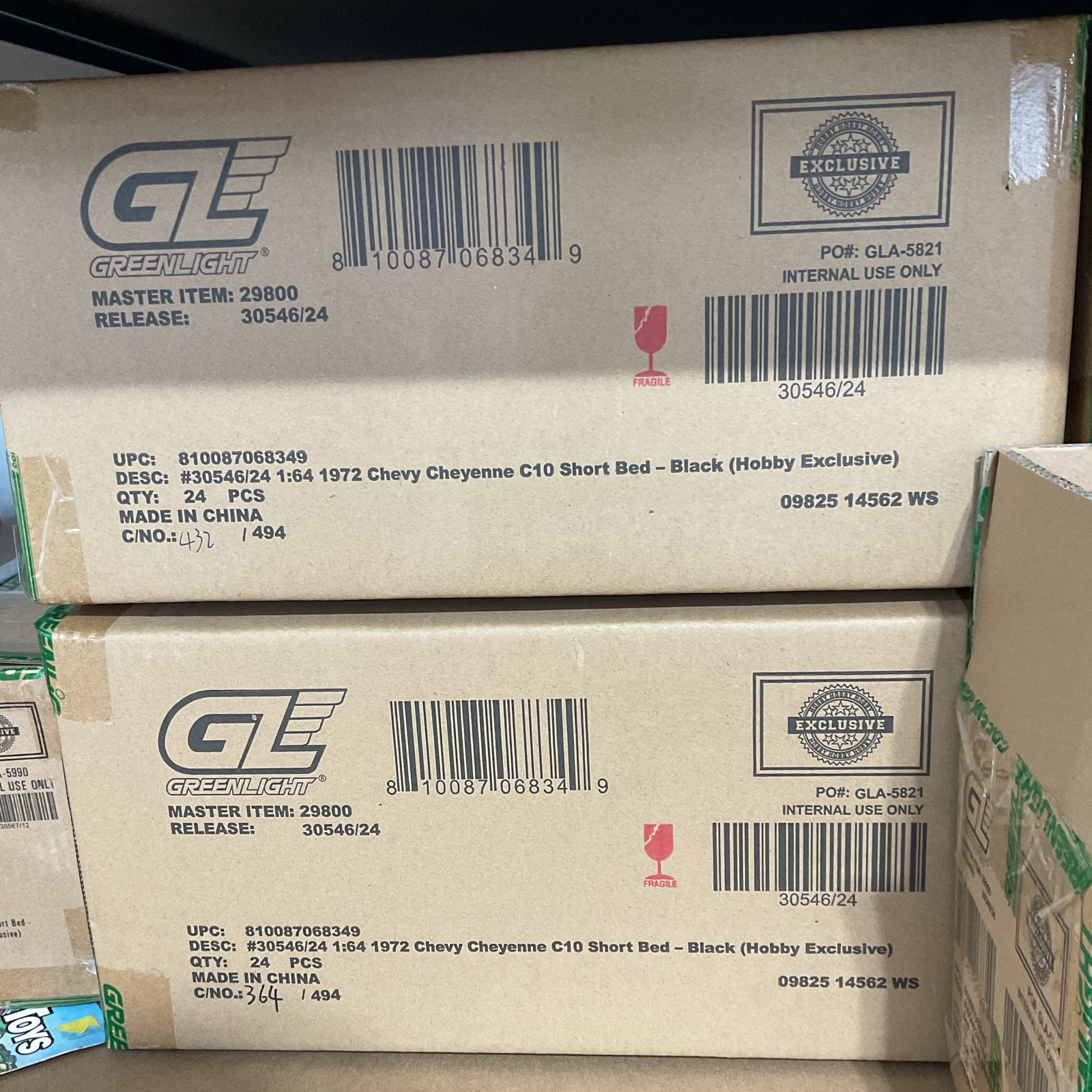 Greenlight Hobby Exclusive Limited Edition 1:64 1972 Chevy Cheyenne C10 Black