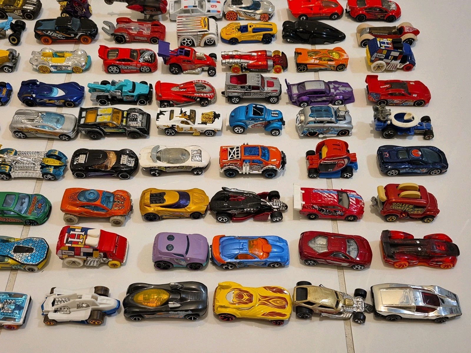 Lot of 100 Fantasy Hot Wheels Cars: Loose, Variety of Years #1