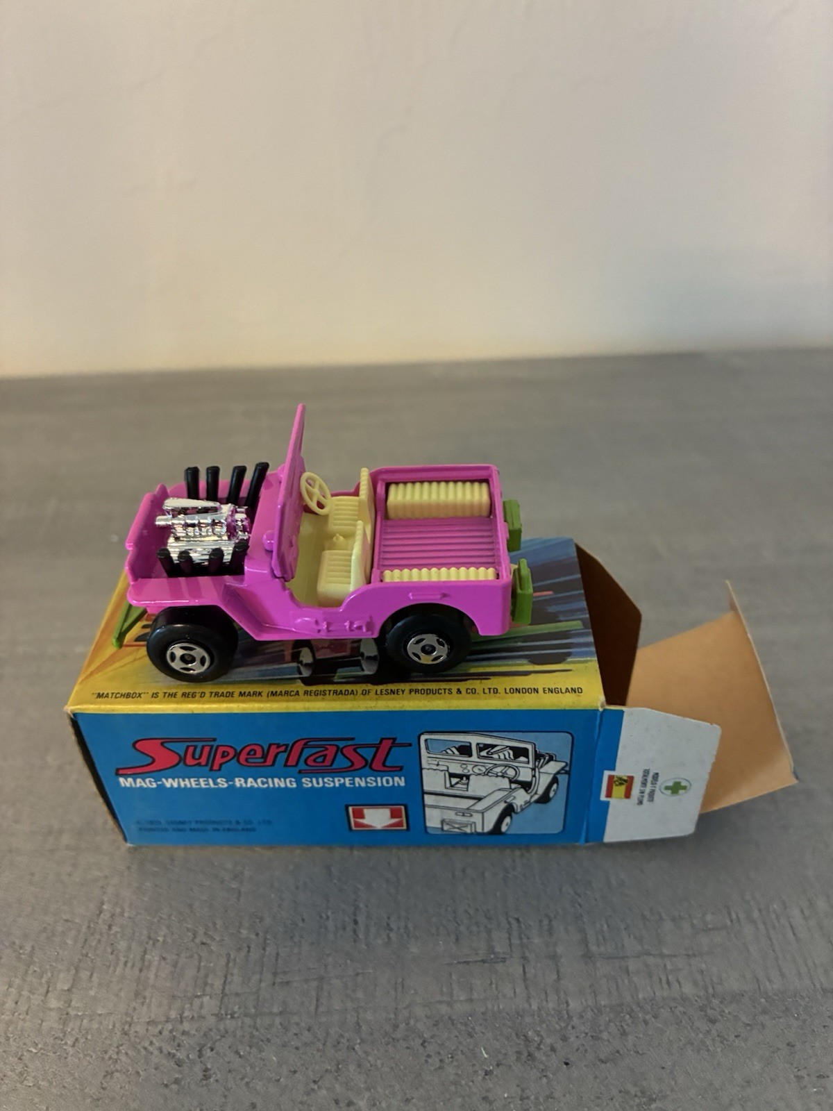 Matchbox Lesney Superfast MB2 Pink Jeep Hot Rod Green Base with Box