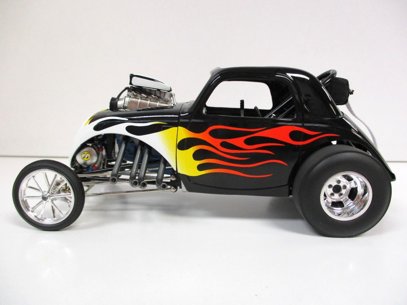 ACME – FIAT ALTERED DRAGSTER / DRAG CAR (BLACK / FLAMES) – 1/18 DIECAST