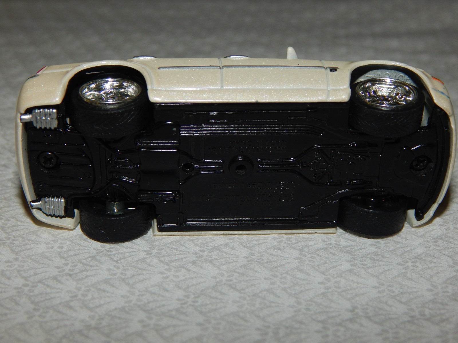JADA Chrysler 300C Hemi – 1/64 – Dub City Kustoms ~ 2005 ~ LOOSE