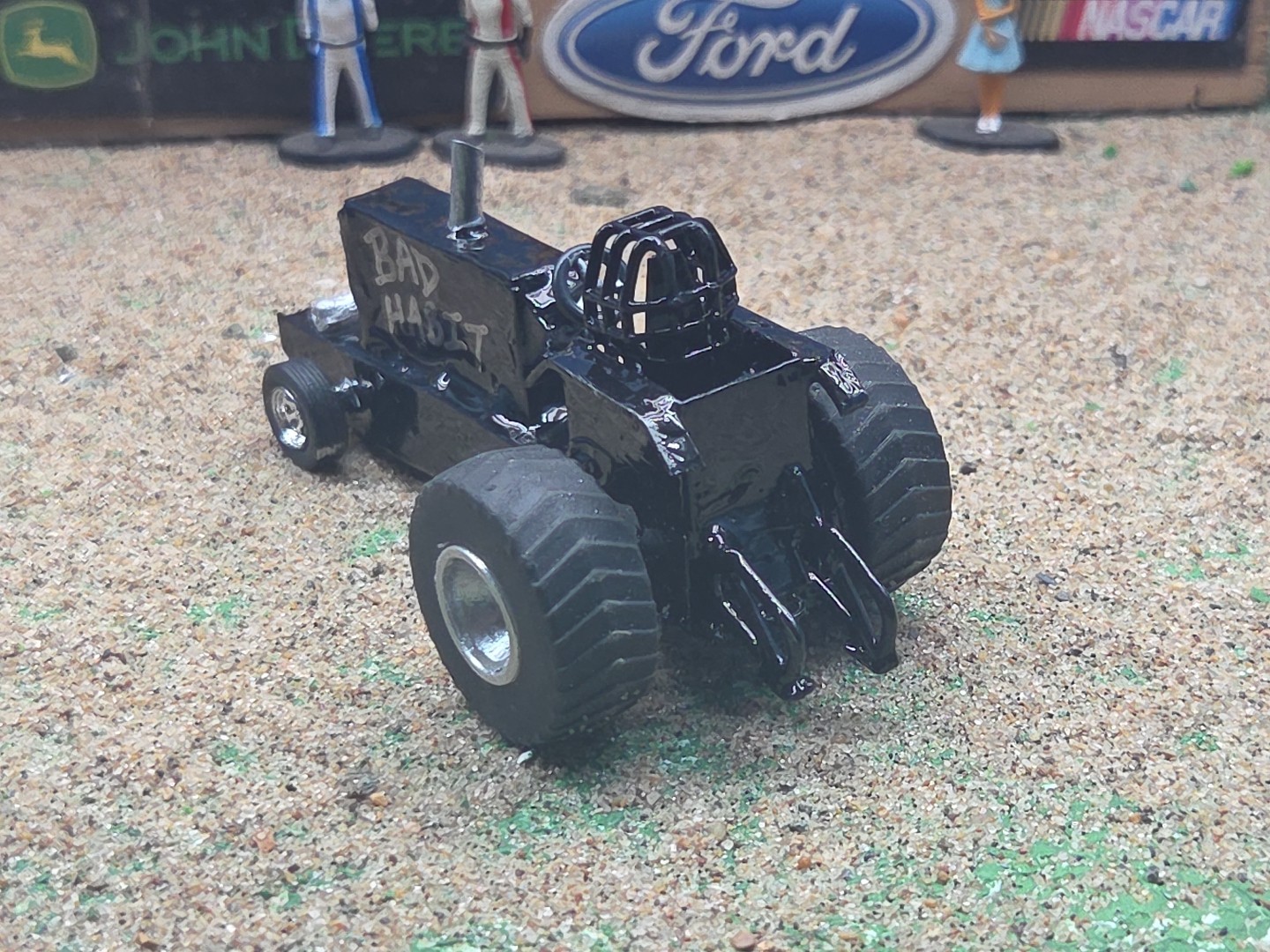 Custom Scratch built 1:64 TRACTOR Pro Stock PULLER PULLING ERTL farm pull IH tow