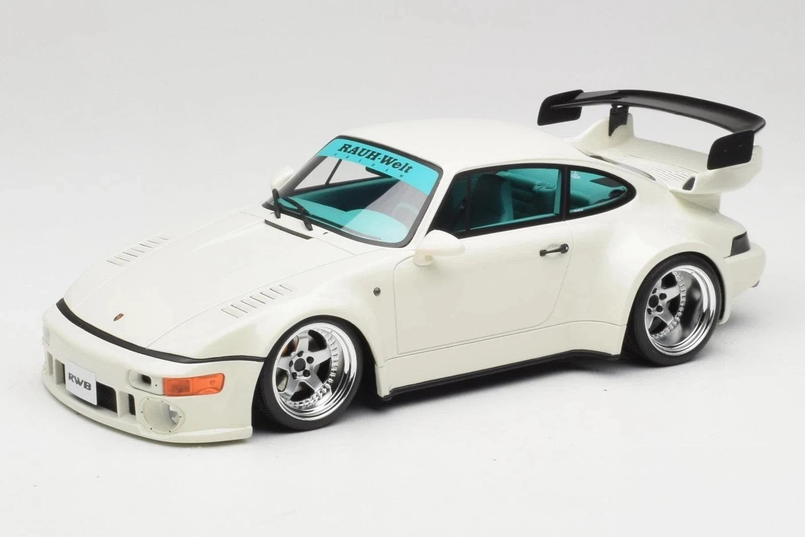 GT Spirit Resin 1/18 2023 RWB 911 933 Porsche Sandstorm Beige GT566