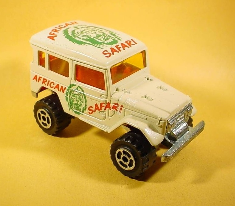 MAJORETTE # 277 BEIGE 4X4 TOYOTA LAND CRUISER FRANCE 1:53 LOOSE