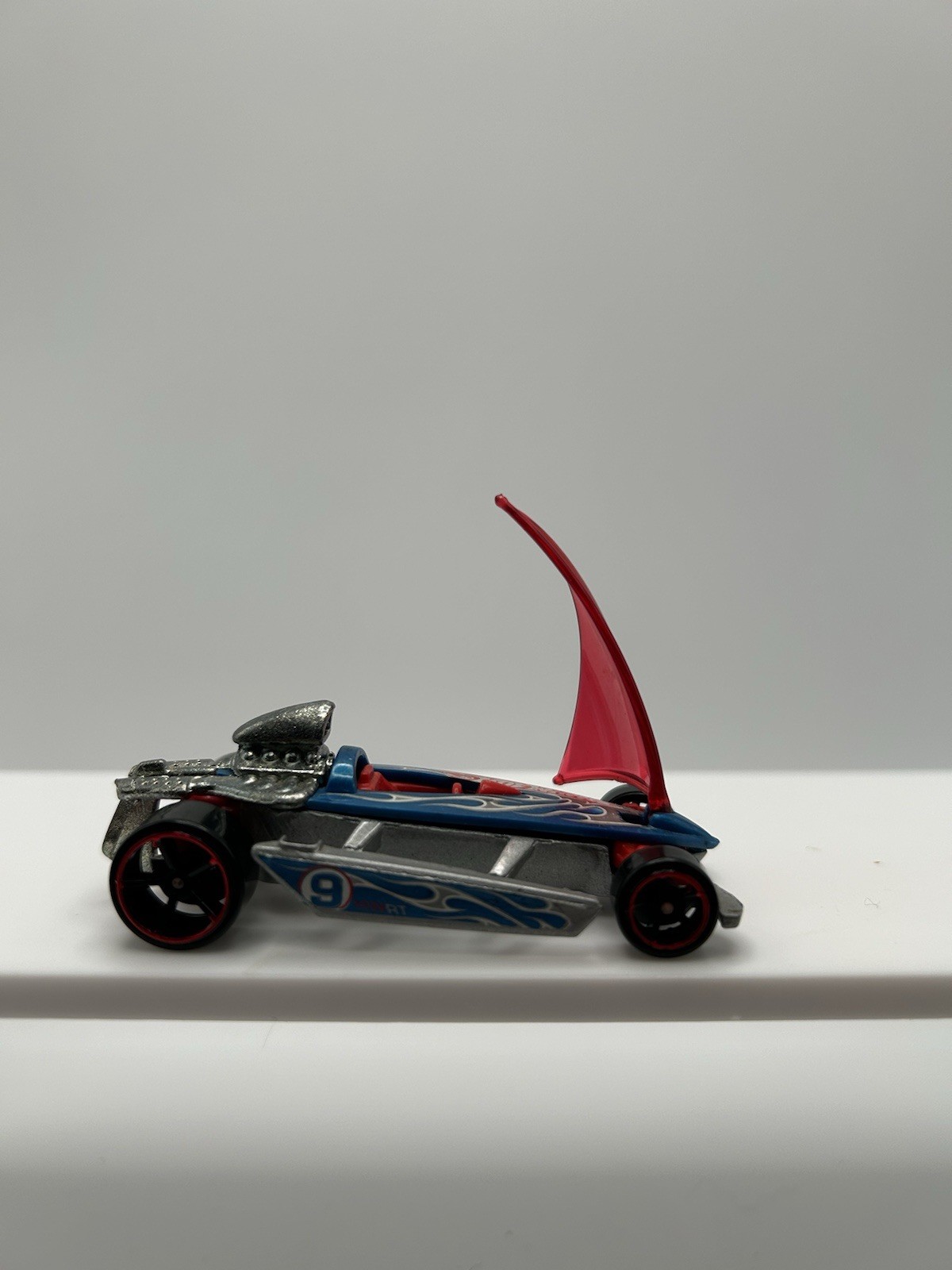 Hot Wheels Bon Voyage, Blue and Silver, Red Sail, Very Nice!