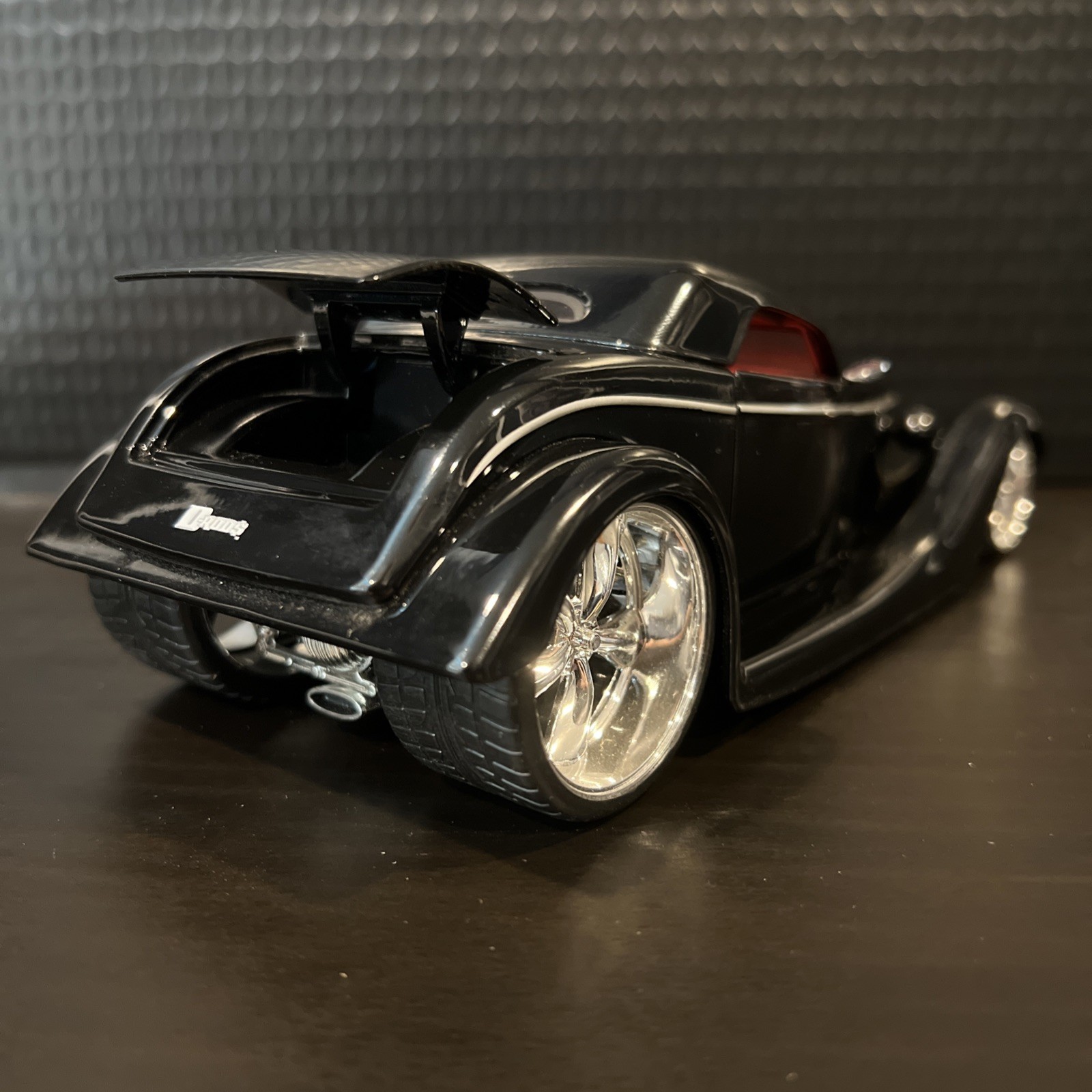 Vintage Jada Toys 2005 D-Rods 1933 Ford Coupe Lowrider Suicide Doors 1:24 Clean