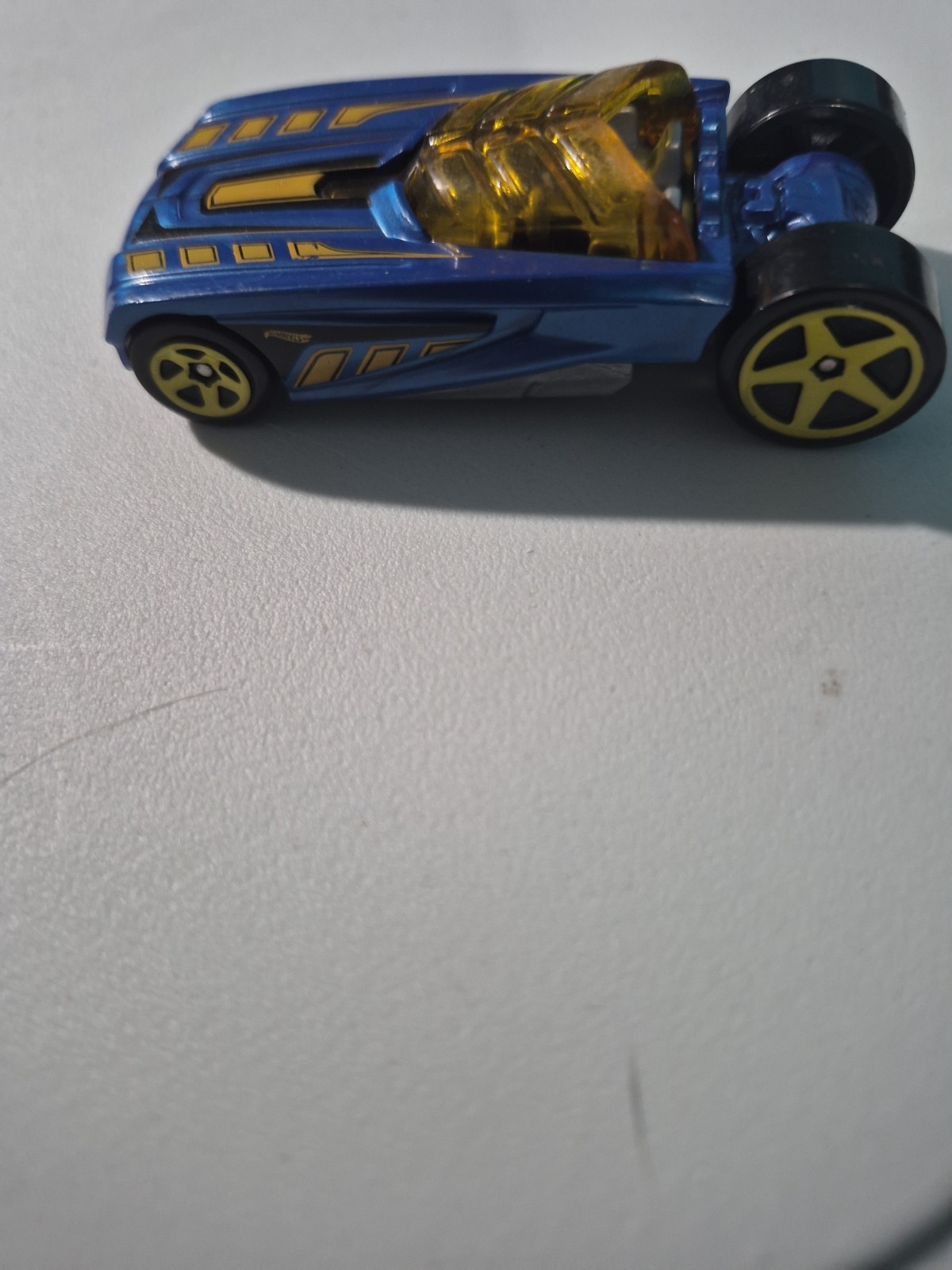 Hot Wheels 2016 Pharodox Blue and Yellow