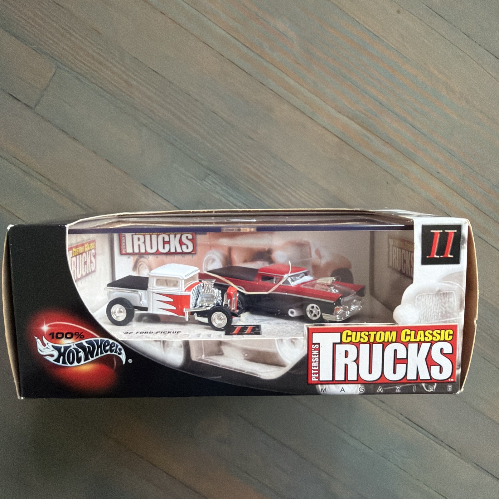 Hot Wheels Petersen’s Custom Classic Trucks ’32 Ford Pickup & ’57 Ranchero 1/64