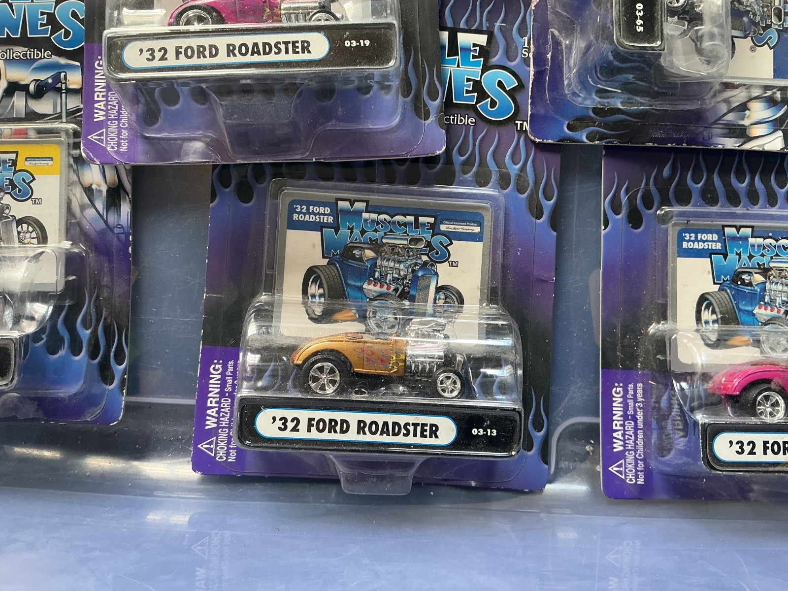 Muscle Machines 1932 Ford Roadster and 1933 x6