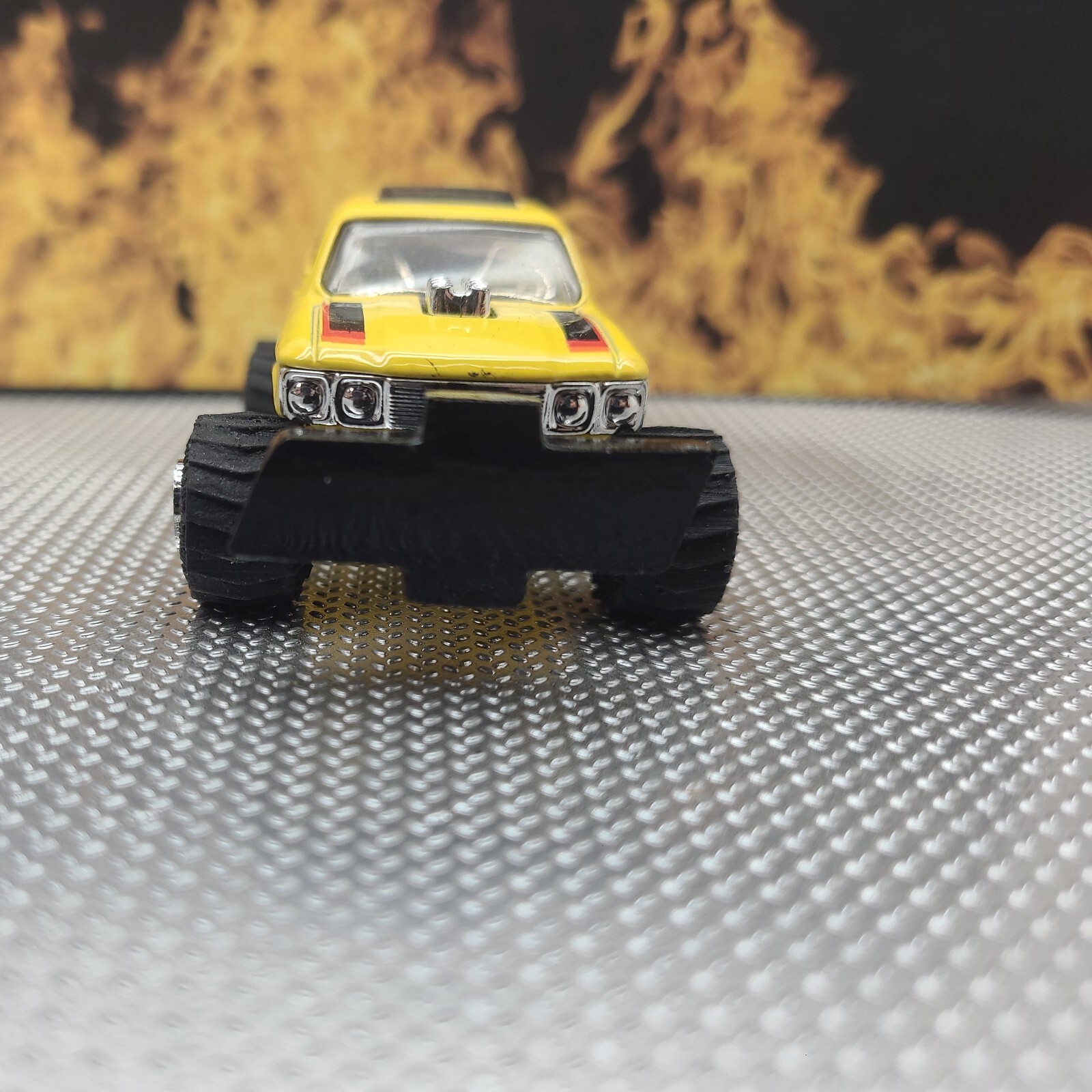 CUSTOM BUILT 1:64 GreenLight Chevy ❤️ 4×4 CHEVEROLET HOTROD PULLING TRUCK puller