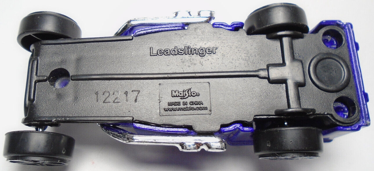 MAISTO LEADSLINGER PURPLE 1:64 DIECAST 2 3/4″ CAR WITH CHROME