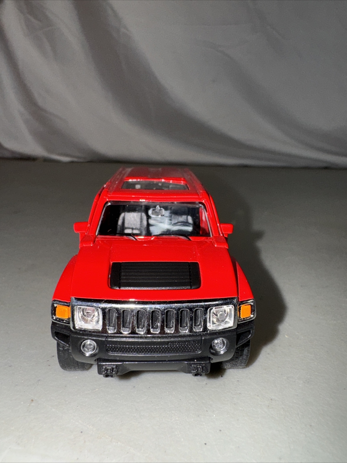 Welly Hummer H3 Die Cast Car 43629 Licensed 4 1/2 Inches Pullback Red New