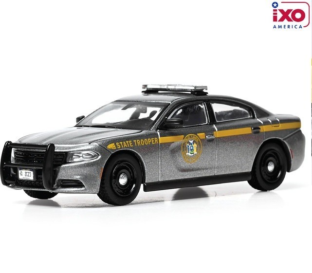 2026 IXO America 1:64 New York State Police Trooper 2023 DODGE CHARGER PURSUIT