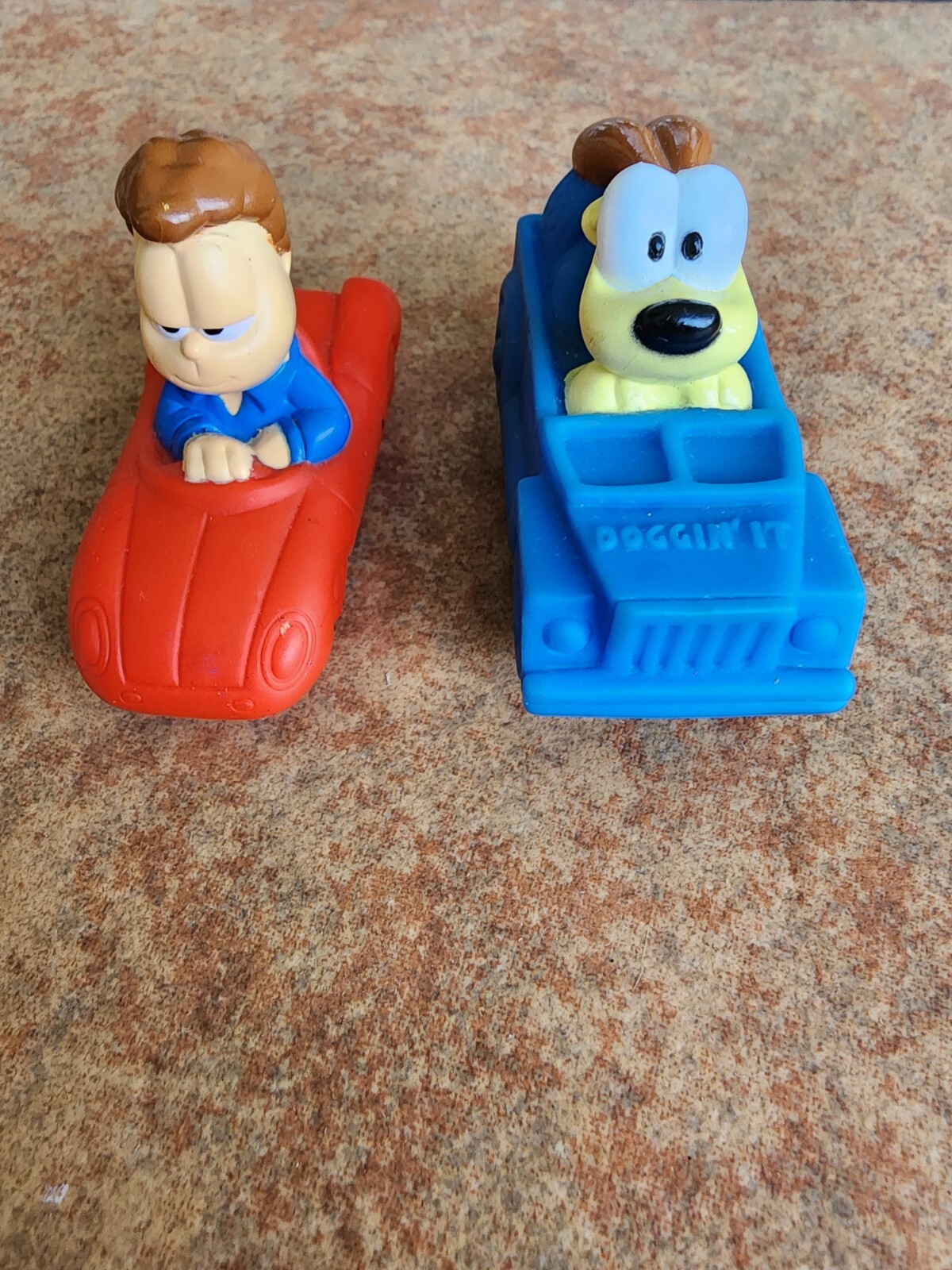 Vintage Paws 1996 Toy Cars – Doggin’ It and Cruisin’ characters; Rubber plastic