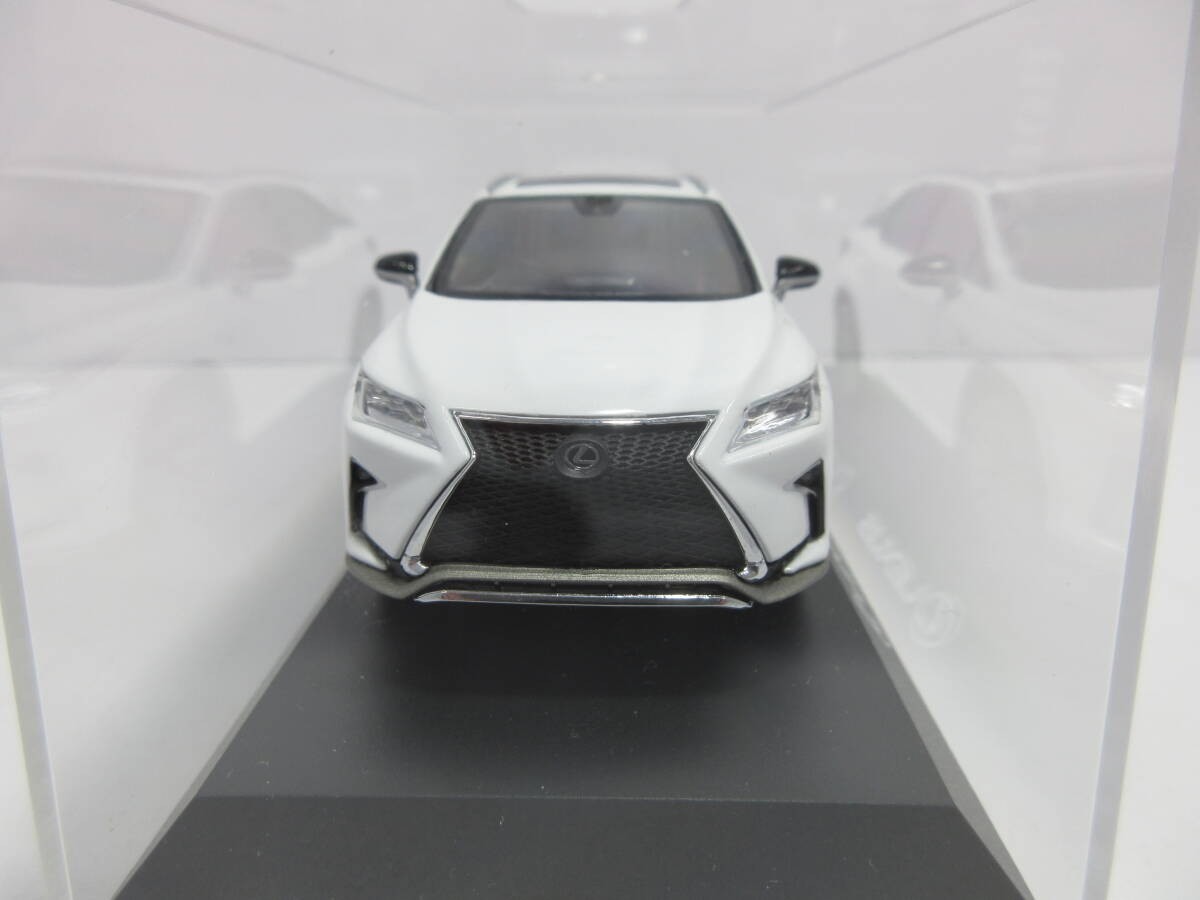 Mini car 1/43 Lexus RX F Sport LEXUS RX200t F SPORT White Nova glass flake