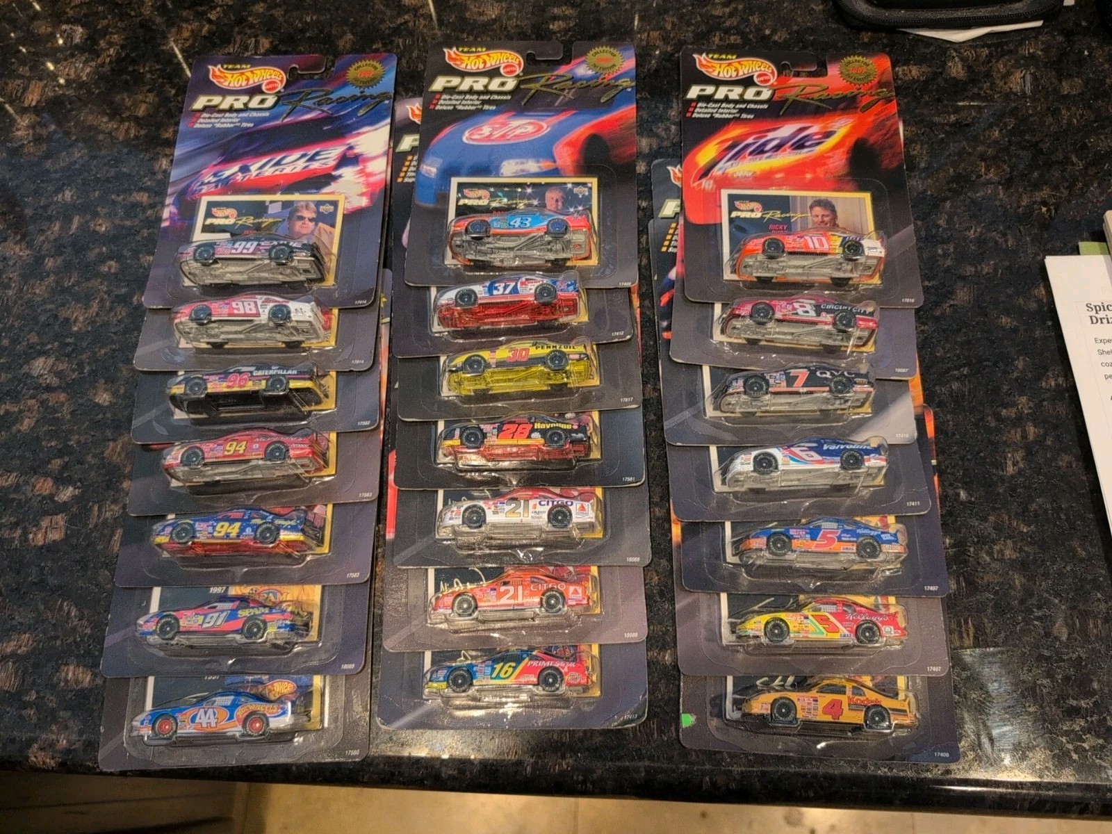 Hot Wheels21Pro Racing 4,5,5,6,7,8,10,16,21,21,28, 30,37,43,44,91,94,94,96,98,99