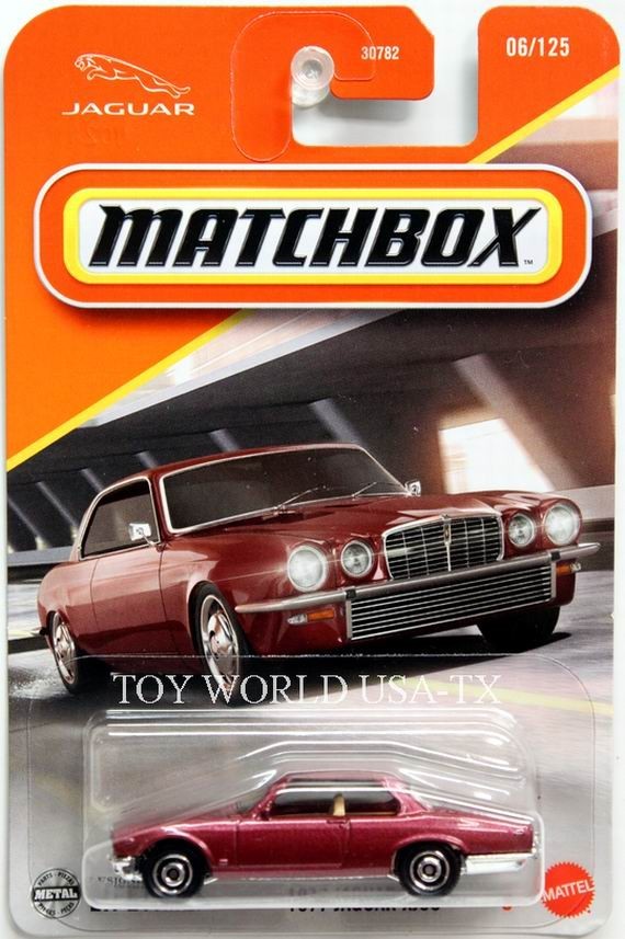 2025 Matchbox #06 MBX Showroom 1977 Jaguar XJ6C
