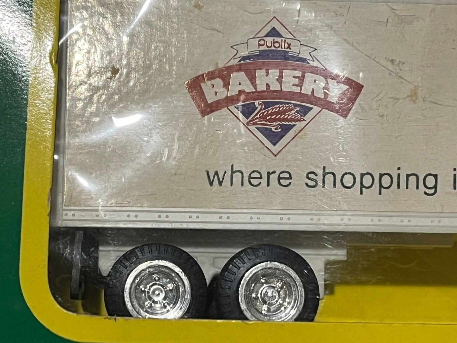 Vintage FAST WHEEL Kenworth Tractor wPUBLIX BAKERY Trailer Original Box 1979
