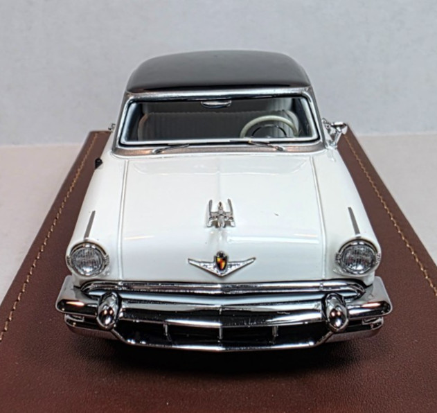GLM 1:43 1954 Lincoln Capri Special Custom Coupe White/Ambassador Blue 20 PCS!!