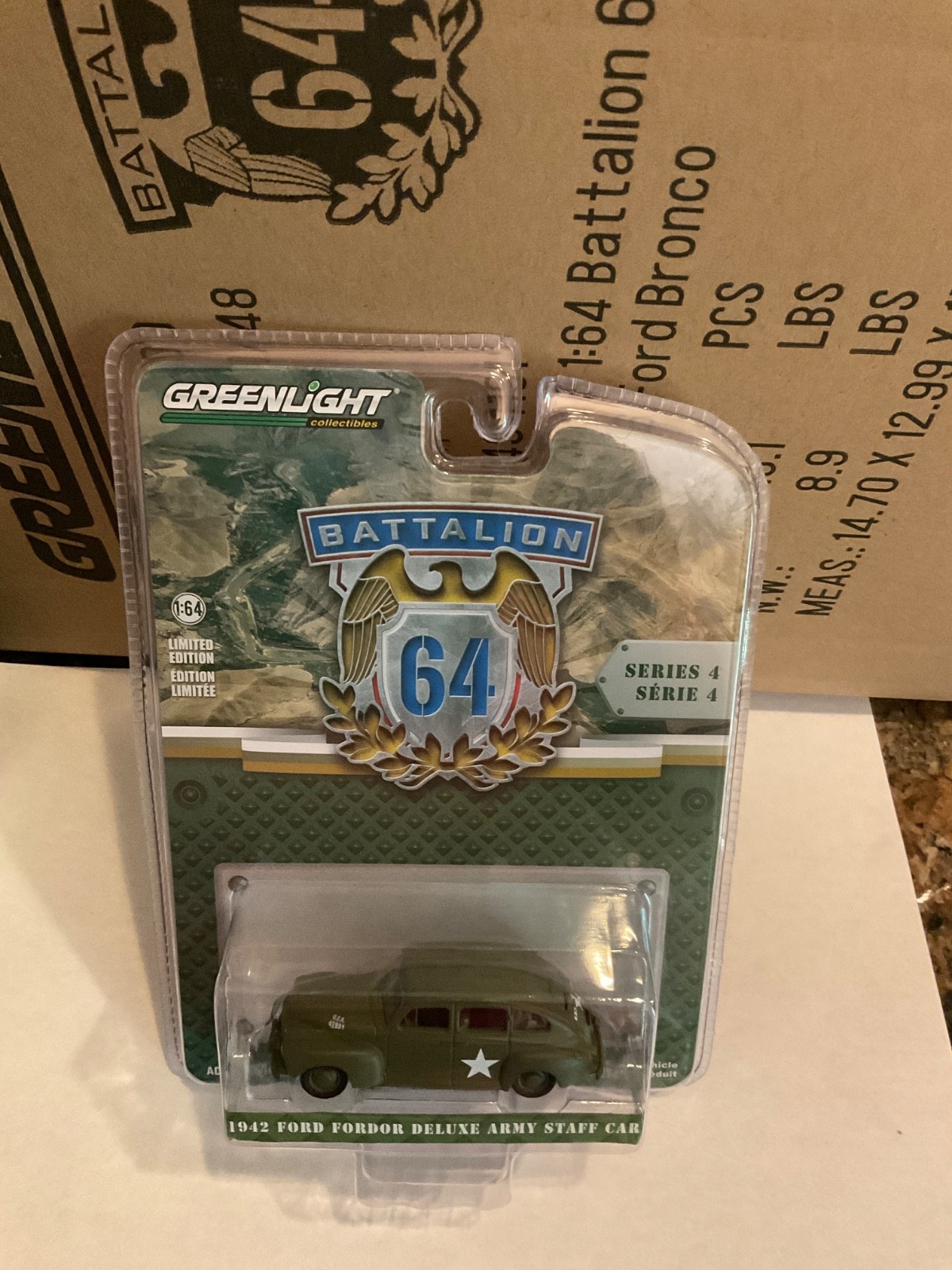Greenlight Battalion 64. 1942 Ford Fordor Deluxe U. S. ARMY Staff Car