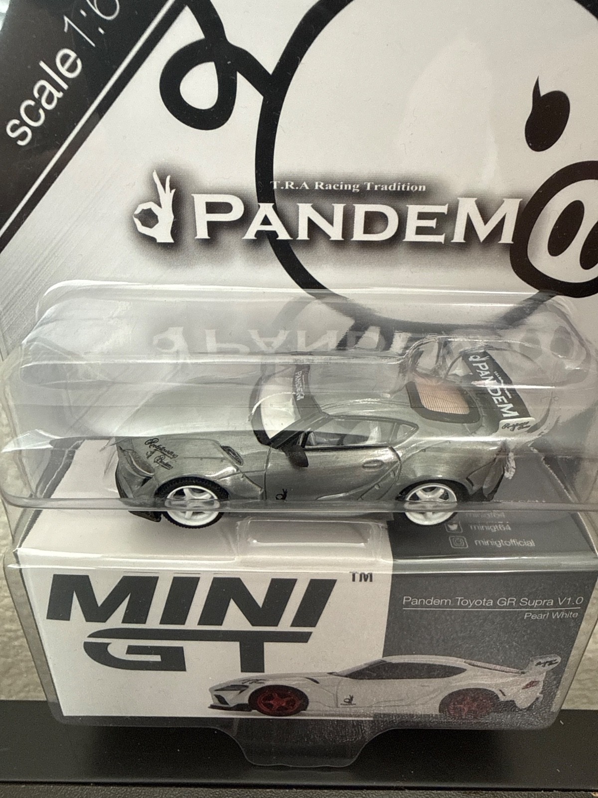Mini GT Pandem Toyota GR Supra V1.0 Pearl White 1:64 Scale MGT00424 CHASE CAR