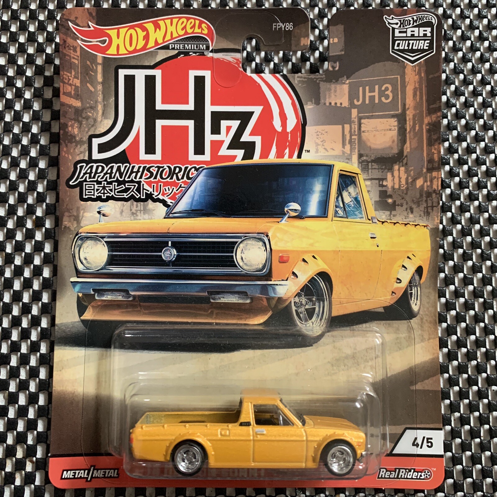 Hot Wheels Car Culture Japan Historics 3 JH3 ’75 Datsun Sunny Truck B120 Diecast