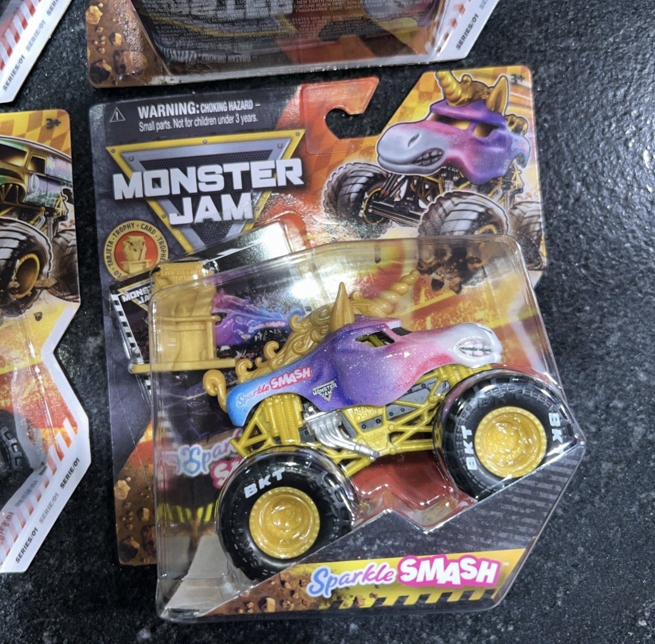 BRAND NEW! 2026 MONSTER JAM GOLD TROPHY TRGX SERIES #01 SET OF 4