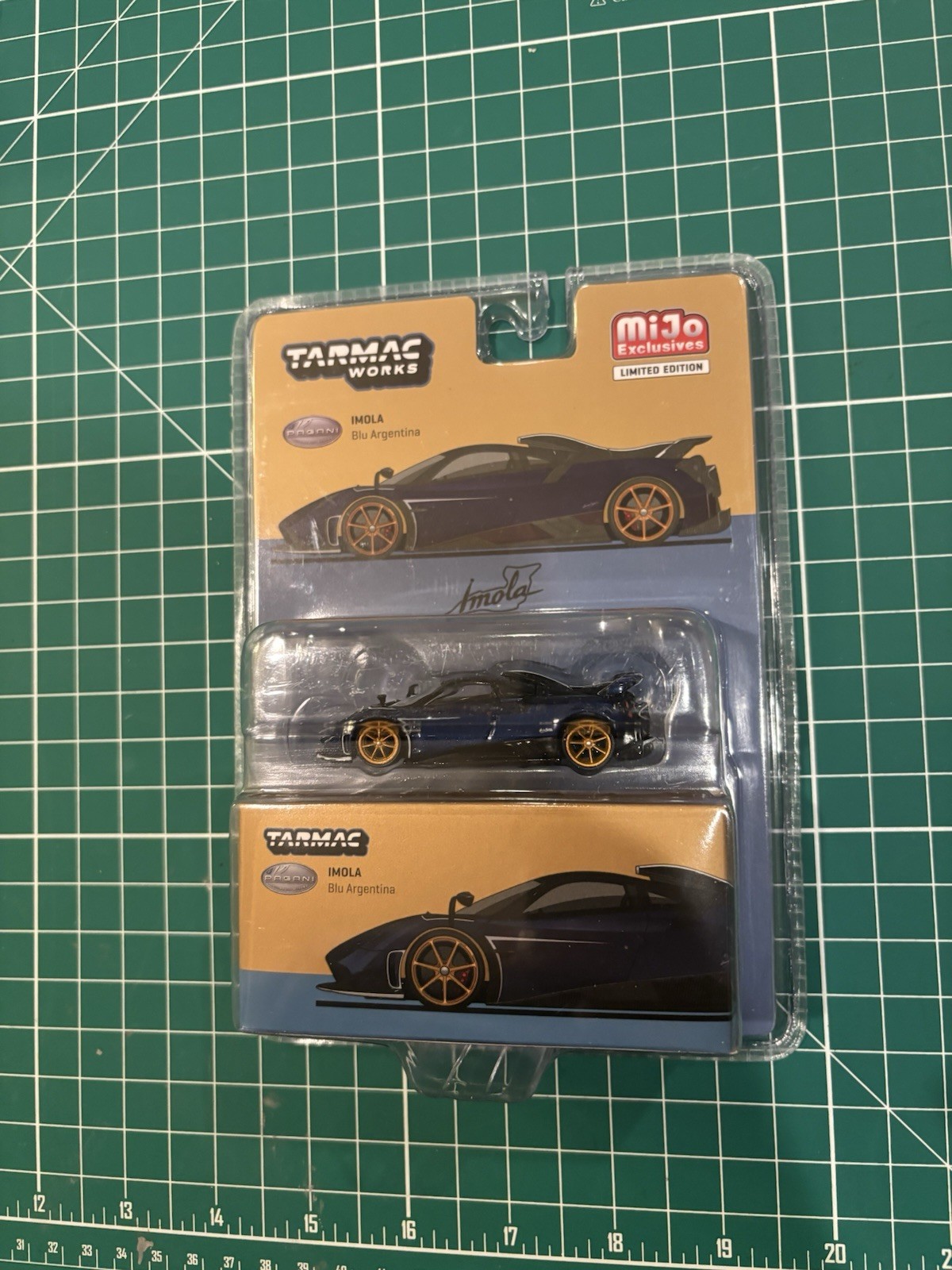 Tarmac Works 1:64 Global64 Pagani Imola Blu Argentina Blue