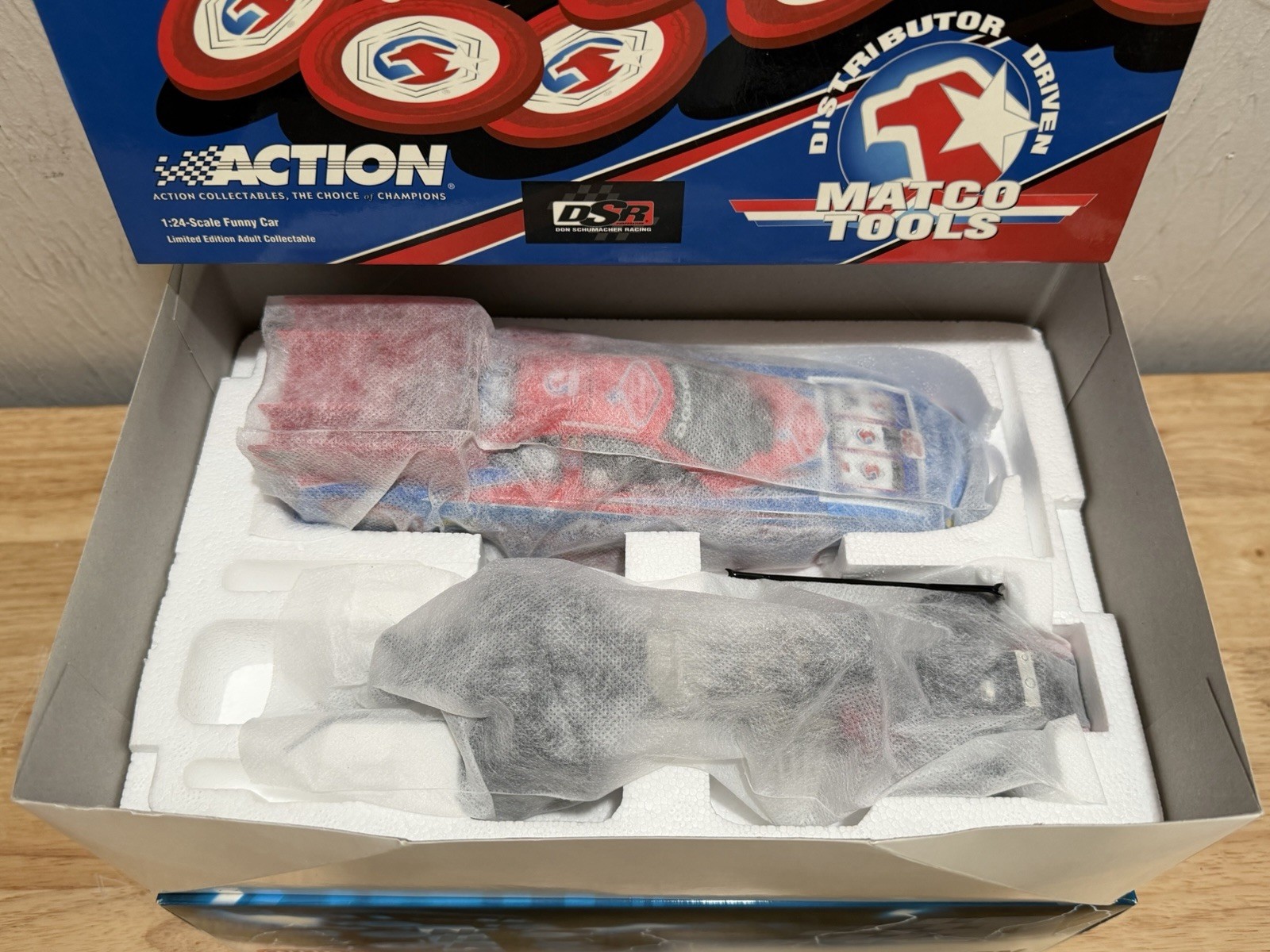 WHIT BAZEMORE 1/24 MATCO TOOLS Las Vegas DODGE STRATUS FUNNY CAR 2005 ACTION