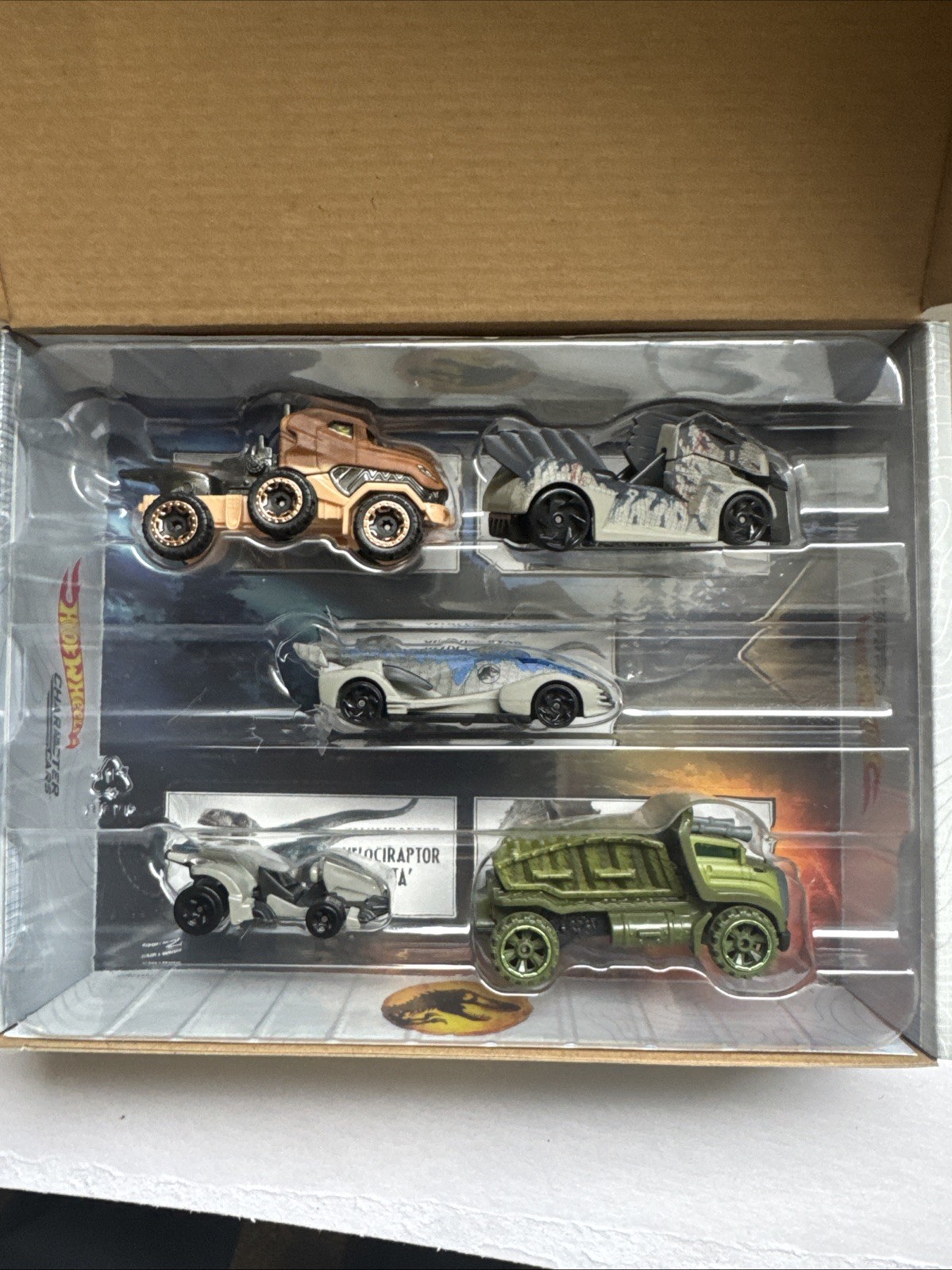 Hot Wheels Jurassic Park Dominion Character Cars 5 Pack – Open Box