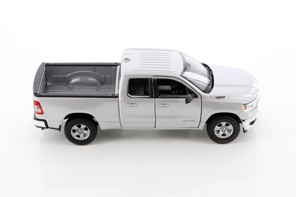 2019 DODGE RAM 1500 PICKUP 1/27 scale DIECAST CAR WELLY 24104/4D