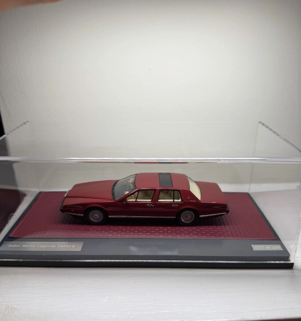 Matrix 1:43 Aston Martin Lagonda Series I (1974–75) Deep Metallic Red