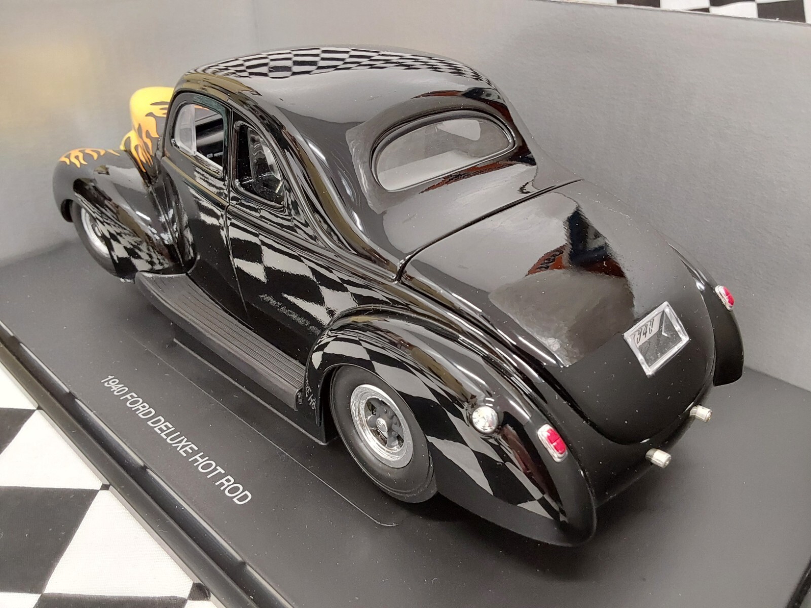 1940 Ford Deluxe Hot Rod Coupe Flathead V-8 Tri-Power Eagle’s Race 1/18 scale