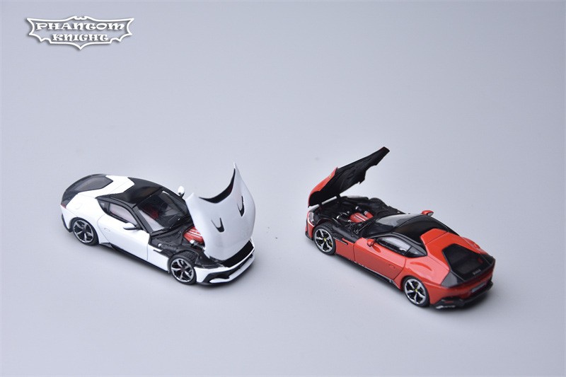 Phantom Knight PK 1:64 12 Cilindri Coupe Diecast Model Car
