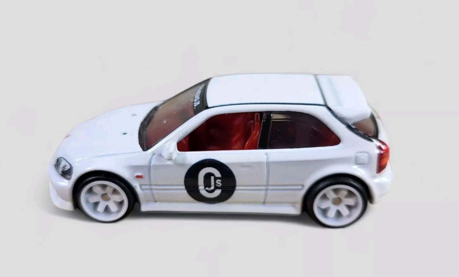 1999 HONDA CIVIC TYPE R Diorama Collectible DieCast Model Car 1:64 White LOOSE