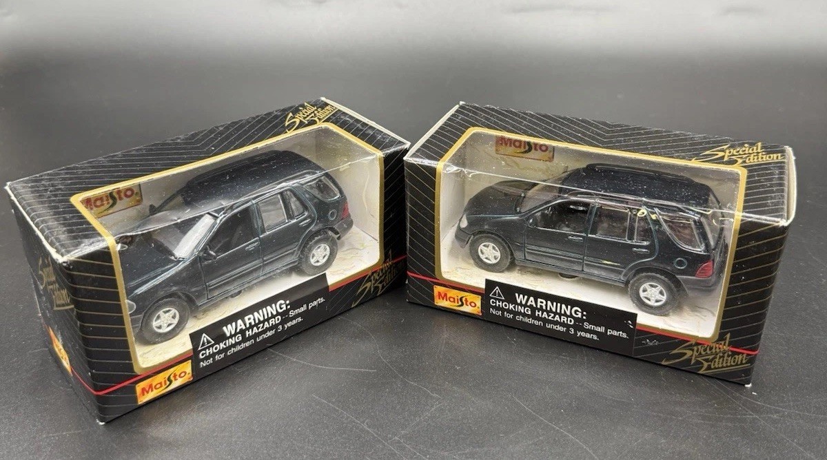 MAISTO DIECAST BLACK SPECIAL EDITION